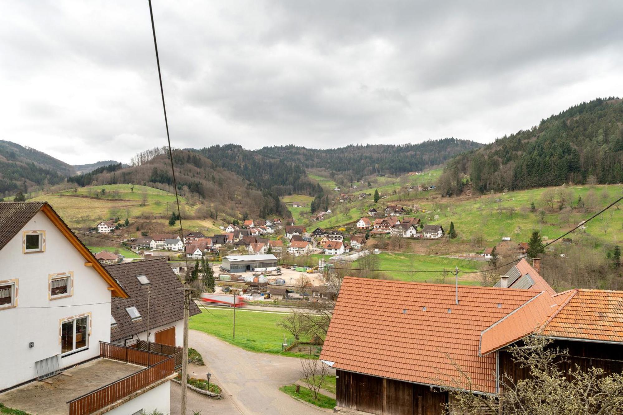 Haus Am Schroffen Leilighet Ottenhofen im Schwarzwald Eksteriør bilde